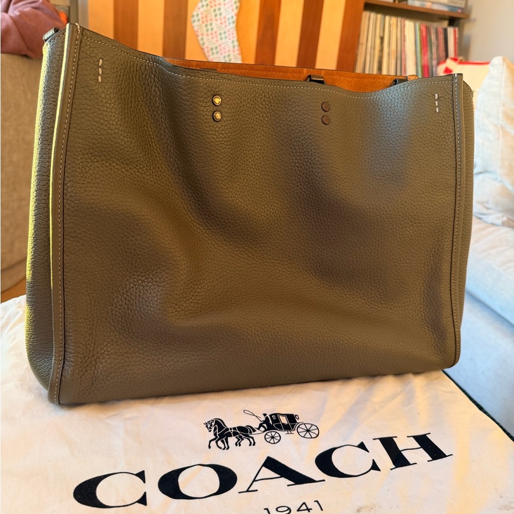 Coach Rogue 39 in Army Green/Olive Pebbled Leather with Gunmetal Hardware